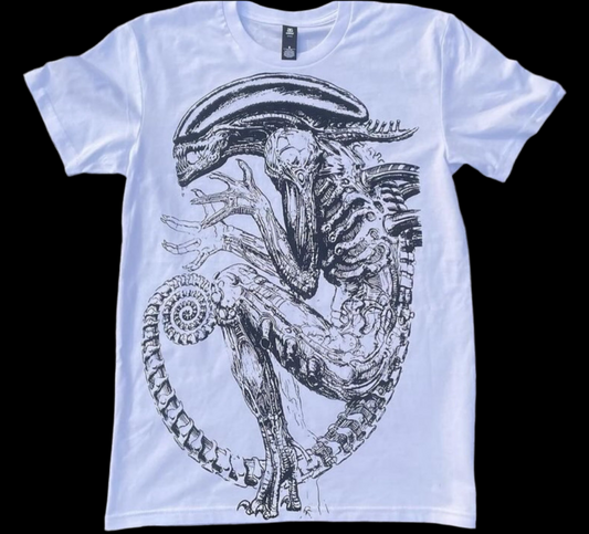 ALIEN (TEE)